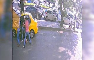 Kavga anı güvenlik kamerasına yansıdı