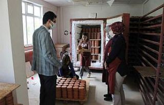 Kaymakam Kaçmaz Kadın Kooperatifi Üretim Atölyesi’nde...