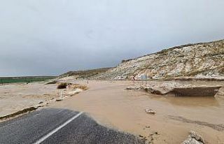 Kayseri’de dolu ve sel tarım arazilerini vurdu