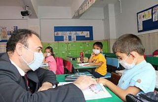 Kayseri’de sınıflar yeniden öğrencilerle doldu