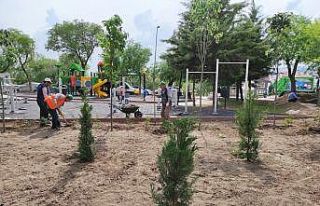 Keçiören’deki parklarda yeşil alan uygulaması