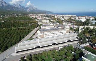 Kemer’e kapalı otopark ve pazar alanı yapılıyor