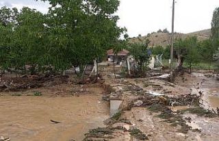 Kırıkkale’de sağanak dereleri taşırdı, baskınlara...