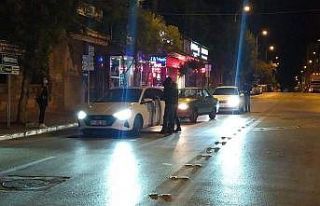 Kısıtlama başlamasıyla Uşak’ta denetlemeler...
