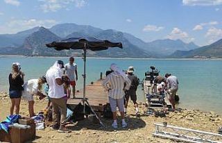 Kıvanç Tatlıtuğ ünlü deterjan markasının yüzü...