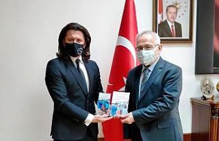 KMÜ öğretim üyesinin eserine ‘en iyi kişisel...