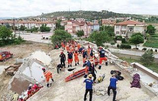 Konya Büyükşehir İtfaiyesi’nden nefes kesen...