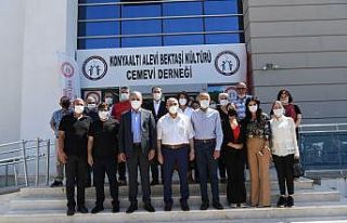 Konyaaltı protokolü Cemevinde