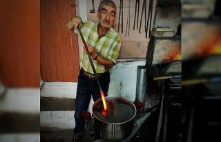 Koronavirüsten korunmak için demir suyu içiyor