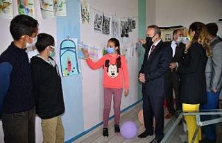 Köy okulunda görsel sanatlar atölyesi açılışı...