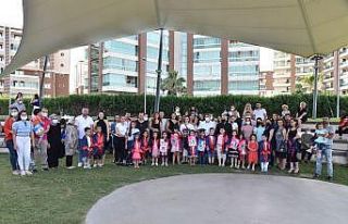 Kreşteki minikler, mezuniyet heyecanı yaşadılar
