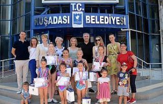 Kuşadası Belediyesi minik jimnastikçileri ağırladı