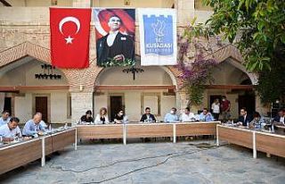 Kuşadası Belediyesi’nden esnafa üçüncü destek...