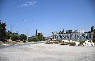 Kuşadası ziyaretçilerini yeni görünümüyle karşılamaya...