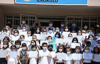 Kuşadası’nda öğrenciler yazdıkları hikayeyi...