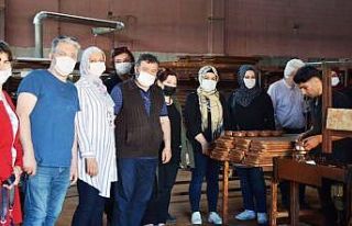 Kütahya Güzel Sanatlar MYO’da çini eğitimleri