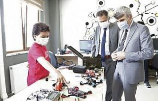 Kütahya Teknokent, 11 yaşındaki Doruk’u Türkiye...