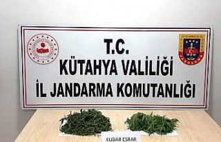 Kütahya’da bir araçta 450 gram kubar esrar ele...
