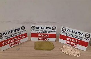 Kütahya’da durdurulan araçta uyuşturucu ele geçirildi