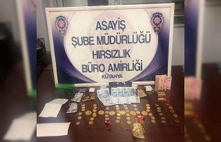 Kütahya’dan çaldıkları altınlarla Gediz’de...