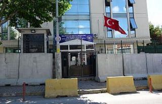 Maltepe’de kalaşnikofla 2 kişiyi yaralayan şahıs...