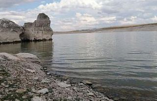 Mamasın Barajı yaz aylarındaki ihtişamını koruyor