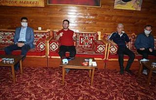 Manyas’ta gençlere “kendini bilen lider “ konulu...