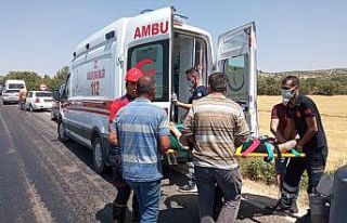 Mardin’de araç şarampole yuvarlandı: 1’i ağır...