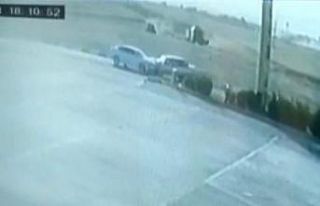Mardin’de otomobillerin kafa kafaya çarpışma...
