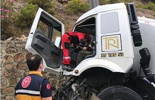 Mazot yüklü tanker şoförü ölümden döndü