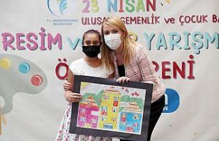 Merkezefendili öğrenciler 23 Nisan ödüllerini...