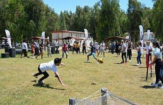 Mersin’de üniversite adayları Tarsus Gençlik...