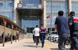 Mersin’de yasa dışı bahis operasyonu: 9 gözaltı