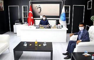 Meteoroloji Müdürü, Rektör Karacoşkun’la bir...
