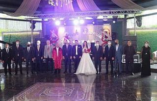 Metin ve Duman ailesinin mutlu günü
