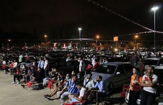 Millet Bahçesinde milli maç heyecanı