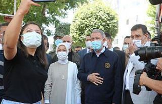 Milli Savunma Bakanı Akar’a Malatya’da sevgi...