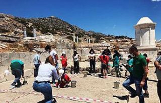 Minikler arkeoloji öğreniyor