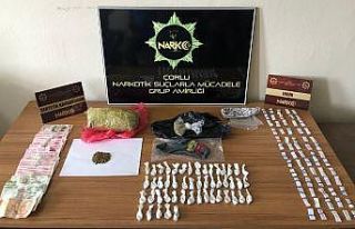 Moloz yığınları arasından uyuşturucu fışkırdı
