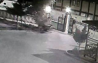 Motosiklet hırsızları güvenlik kamerasında