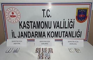 Motosiklet koltuğundan 87 uyuşturucu hap çıktı