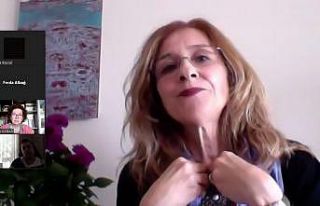 Müge İplikçi ile “Yazının Peşi Sıra”