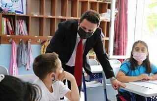 Muğla İl Milli Eğitim Müdürü Emre Çay görevine...