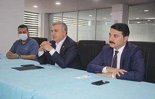 Mustafa Canbey “Edremit’te güzel gelişmeler...