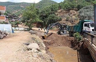 Nazilli’de afetin yaraları sarılıyor