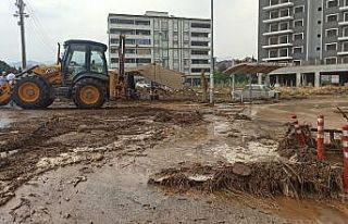 Nazilli’de sağanak yağmur etkili oldu