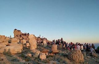 Nemrut Dağı’na ziyaretçi akını