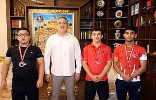 Nevşehir’de başarılı sporcular ödüllendirildi