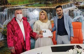 Nikah kıyan Başkan Özdemir’den uyarı