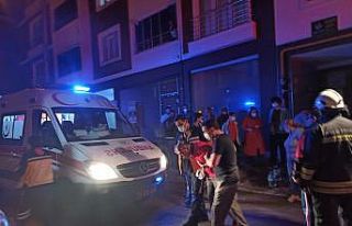 Ocakta unutulan yağın çıkardığı yangında 3...